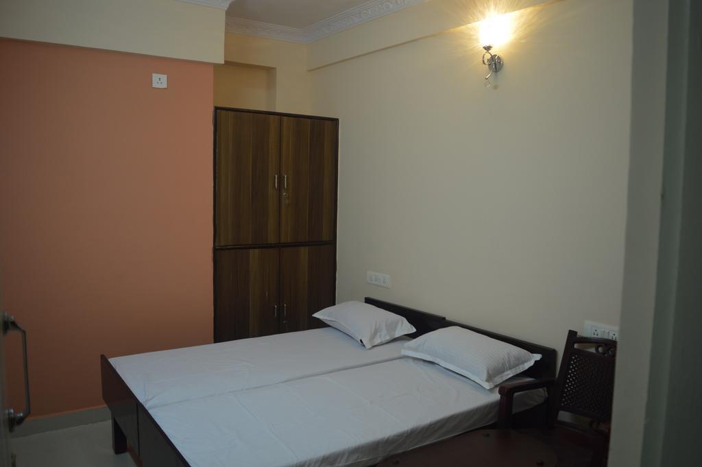 Sri Balaji Guest House Бенґалуру Екстер'єр фото